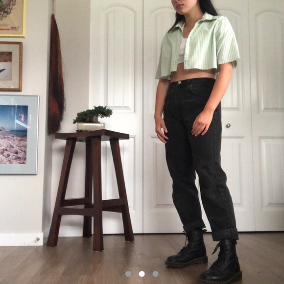 Cropped Retro Green Button Up - Picture 3 of 3